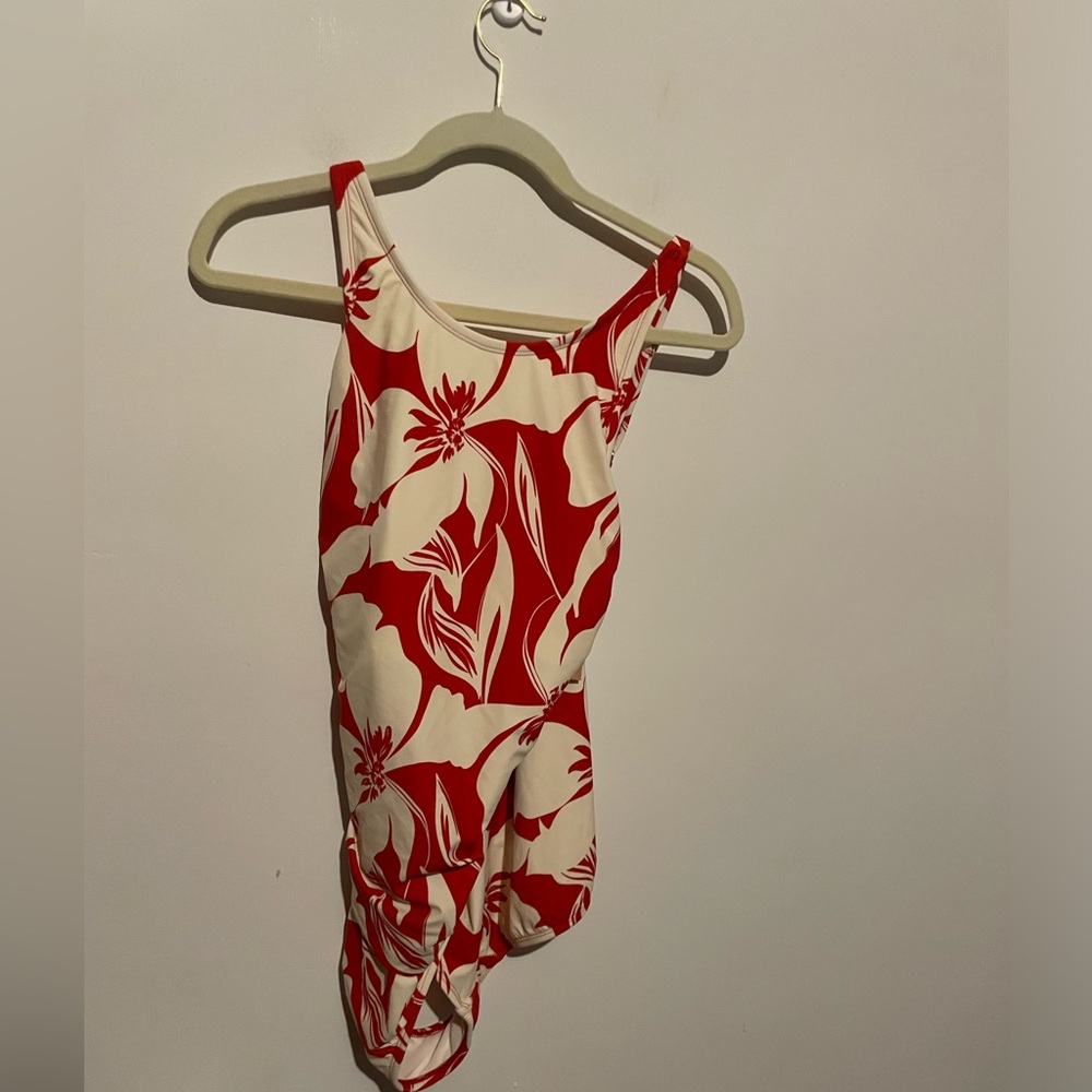 Shade‎ & Shore Red and White Floral Swimwear NWT 14